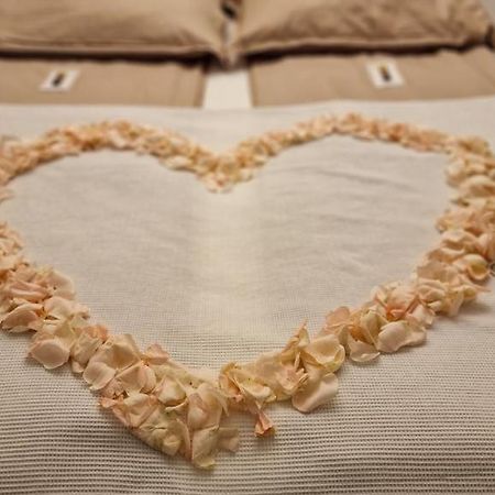 Apartament Gold Sauna&Jacuzzi Колобжег Екстериор снимка